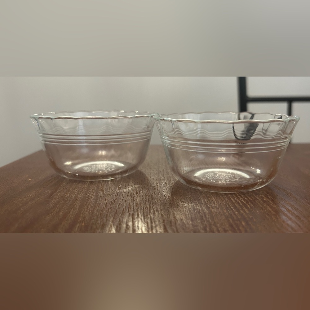 Vintage Pyrex Glass Custard Bowls #464. Set of 2 bowls